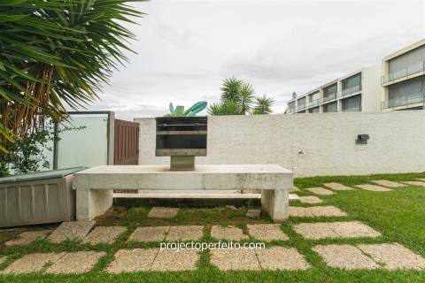 Moradia T3 em Condomínio Fechado com piscina