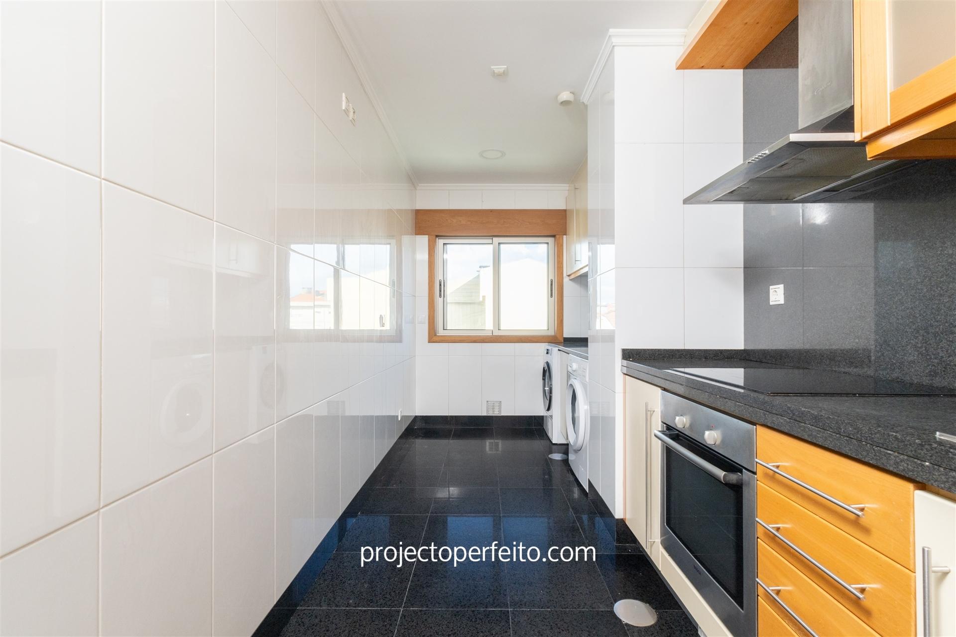 Apartamento T2+1 Arrendamento em Espinho,Espinho