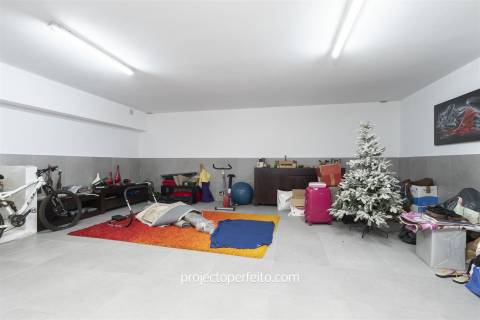 Moradia em Banda T3+2 Venda em Nogueira da Regedoura,Santa Maria da Feira