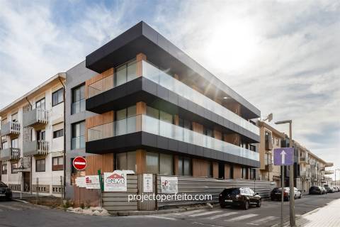 Penthouse T3 duplex com fantástico terraço com vista de mar direta