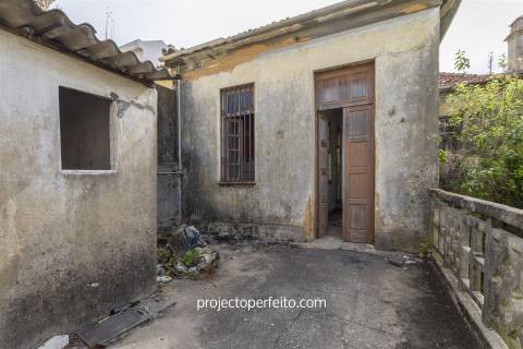 Moradia para Restaurar T4 Venda em Espinho,Espinho