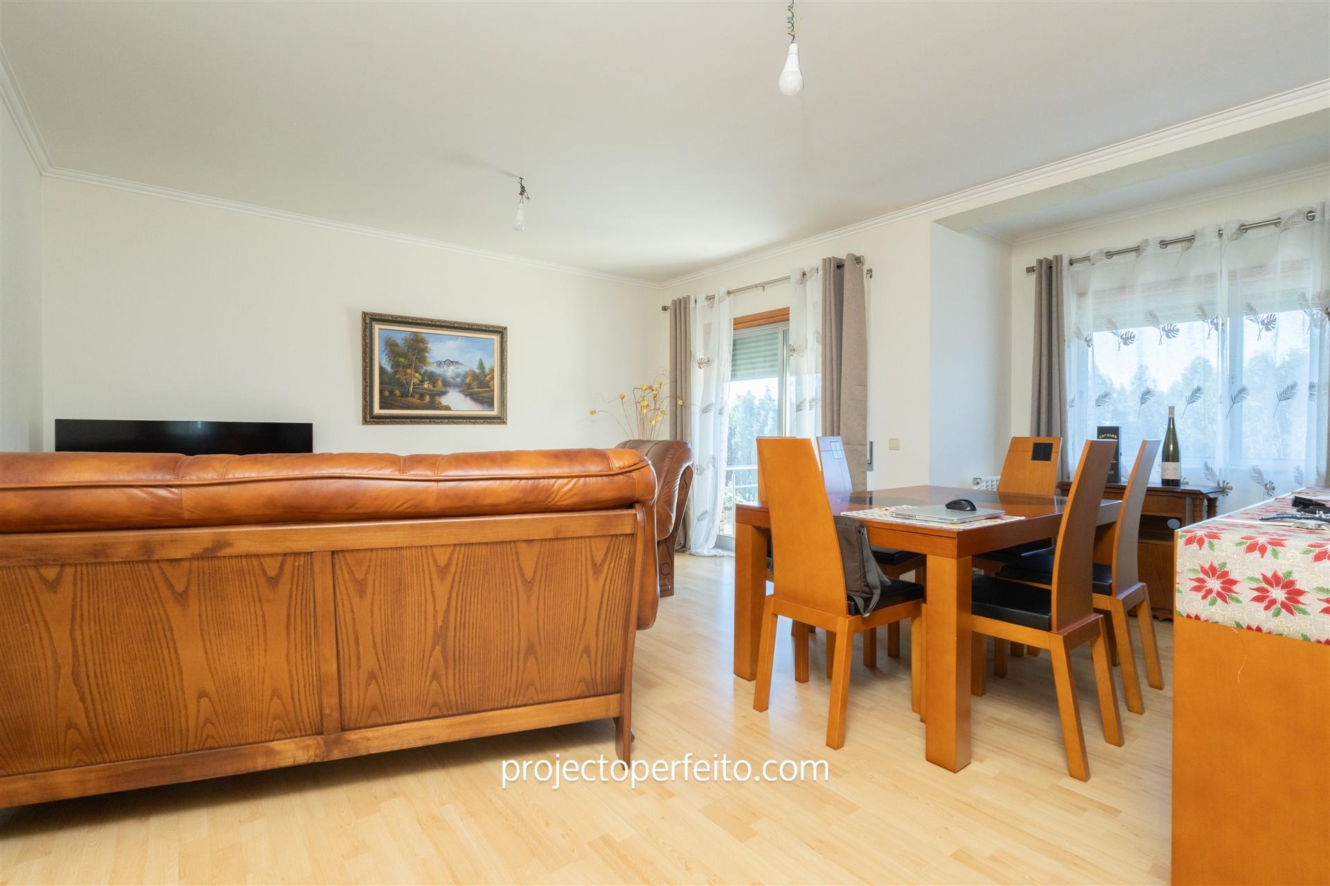 Apartamento T3 Venda em Nogueira da Regedoura,Santa Maria da Feira