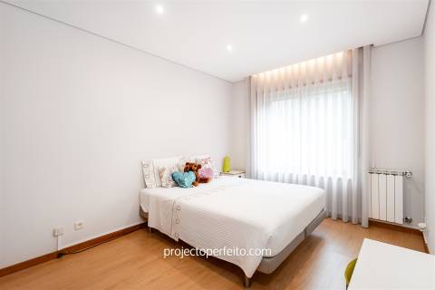 Apartamento T3 Arrendamento em São Félix da Marinha,Vila Nova de Gaia