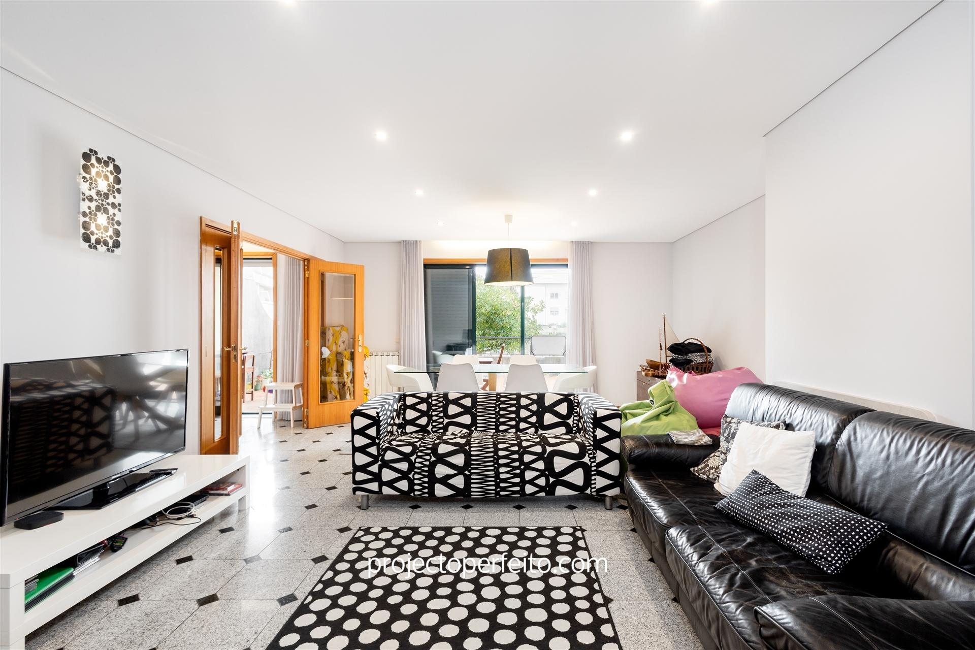 Apartamento T3 Arrendamento em São Félix da Marinha,Vila Nova de Gaia