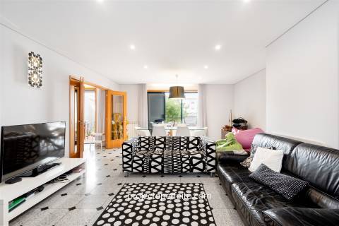 Apartamento T3 Arrendamento em São Félix da Marinha,Vila Nova de Gaia