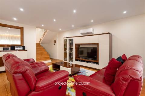 Moradia Geminada T3 Venda em Sandim, Olival, Lever e Crestuma,Vila Nova de Gaia