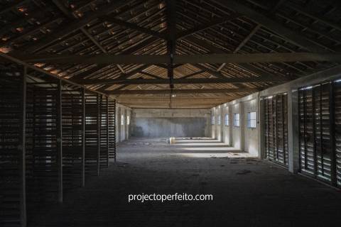 Armazém  Venda em Rio Meão,Santa Maria da Feira