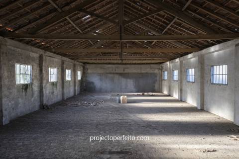 Armazém  Venda em Rio Meão,Santa Maria da Feira