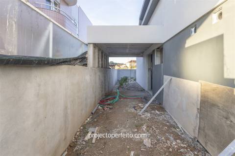Moradia Geminada T3 Venda em São Félix da Marinha,Vila Nova de Gaia
