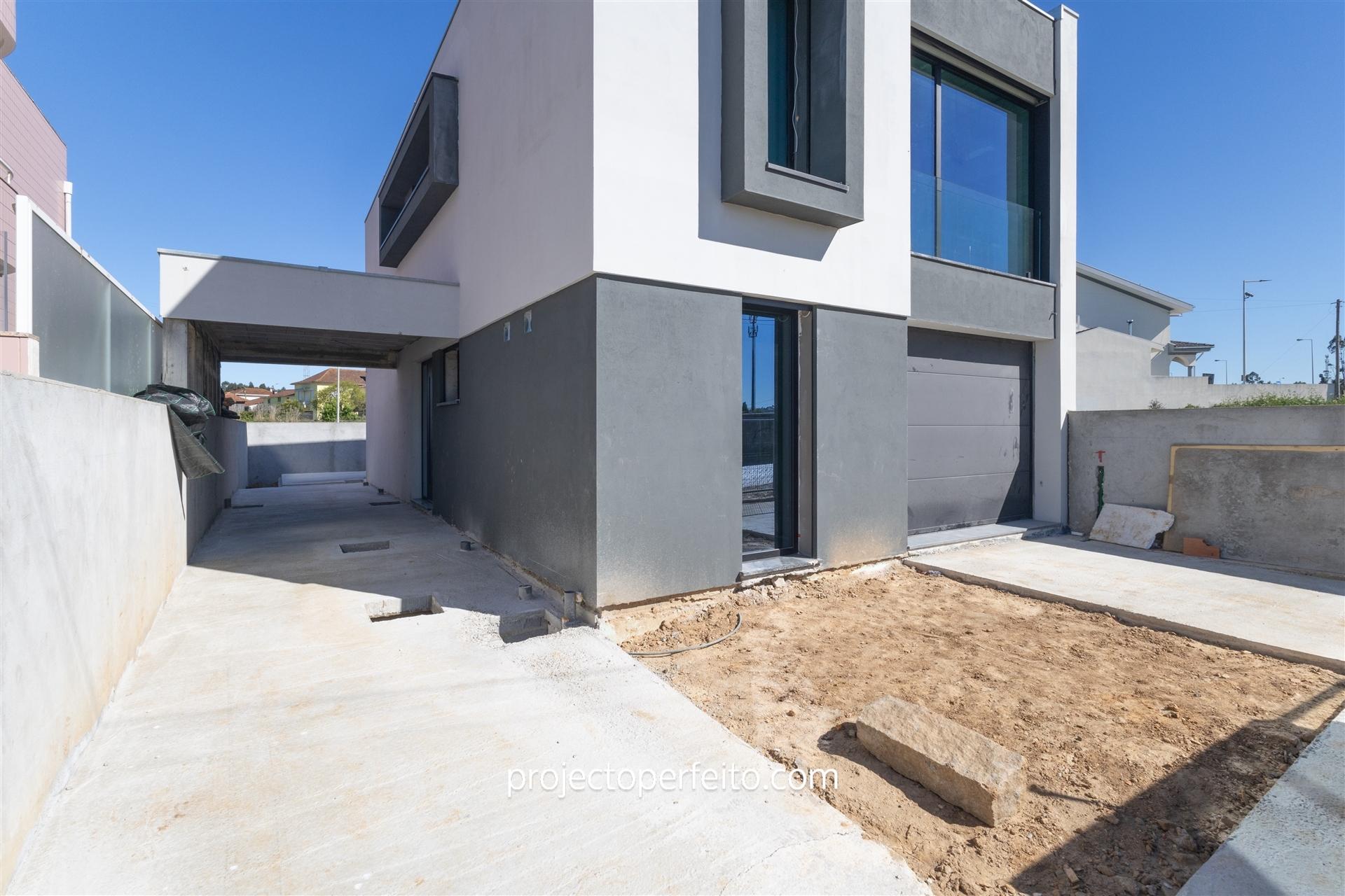 Moradia Geminada T3 Venda em São Félix da Marinha,Vila Nova de Gaia