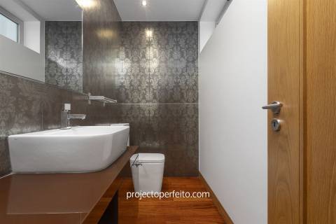 Moradia T3 em Condomínio Fechado com piscina