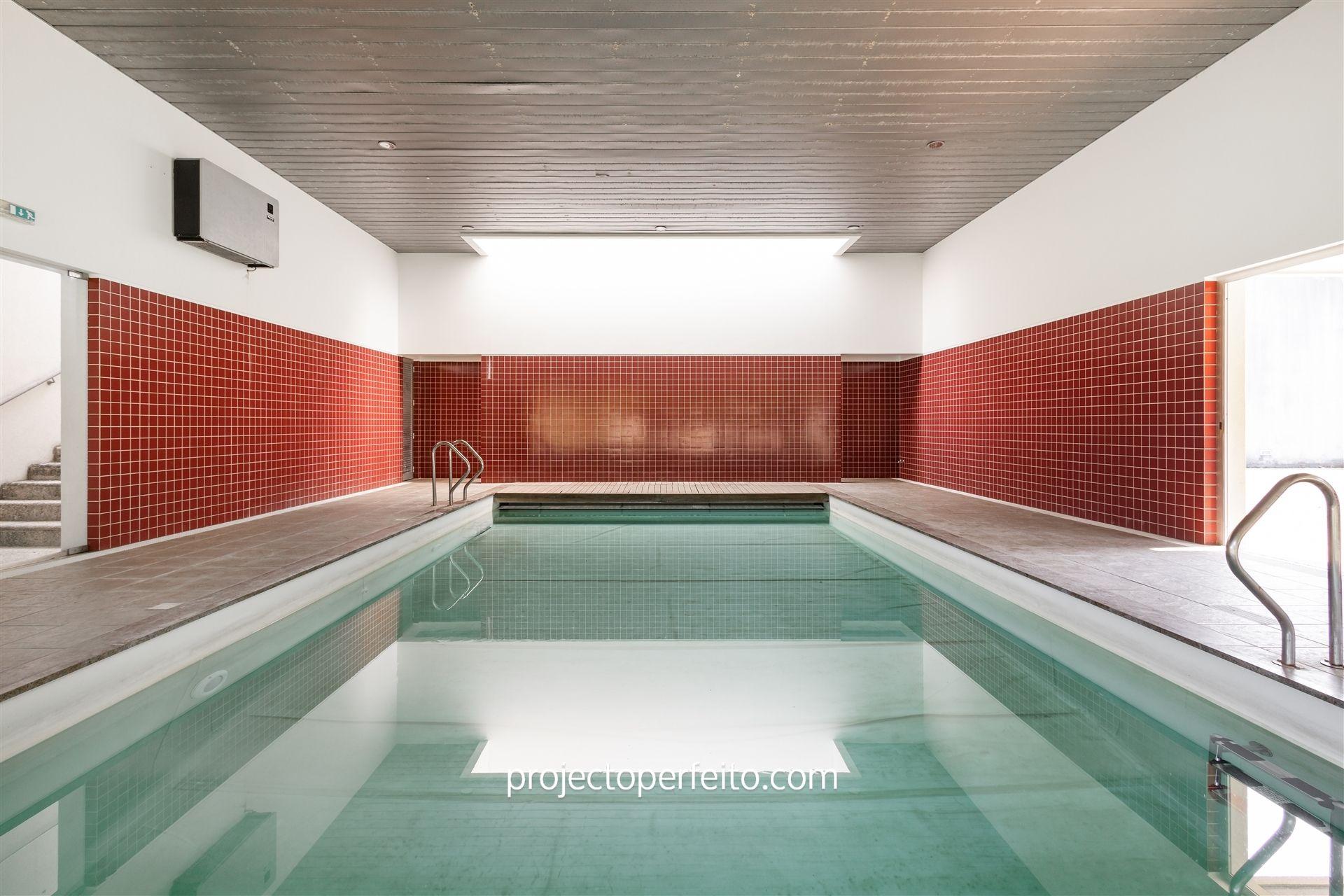 Moradia T3 em Condomínio Fechado com piscina