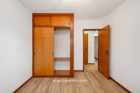 Apartamento T3 Venda em Vilar de Andorinho,Vila Nova de Gaia