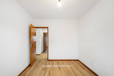 Apartamento T3 Venda em Vilar de Andorinho,Vila Nova de Gaia