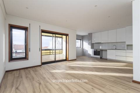 Apartamento T3 Arrendamento em Espinho,Espinho