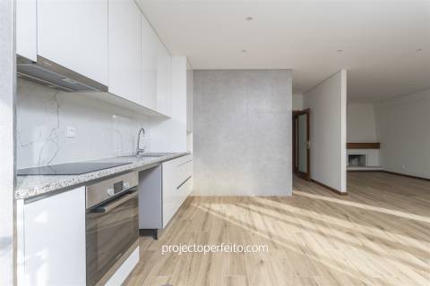 Apartamento T3 Arrendamento em Espinho,Espinho