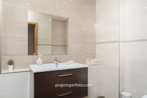 Moradia em Banda T3+2 Venda em Nogueira da Regedoura,Santa Maria da Feira