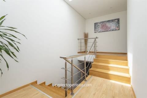 Moradia em Banda T3+2 Venda em Nogueira da Regedoura,Santa Maria da Feira