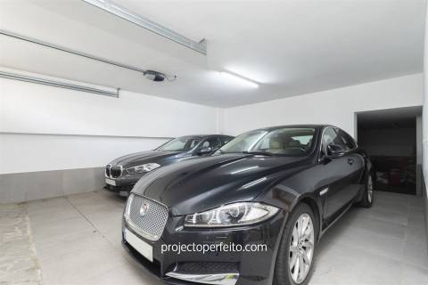 Moradia em Banda T3+2 Venda em Nogueira da Regedoura,Santa Maria da Feira