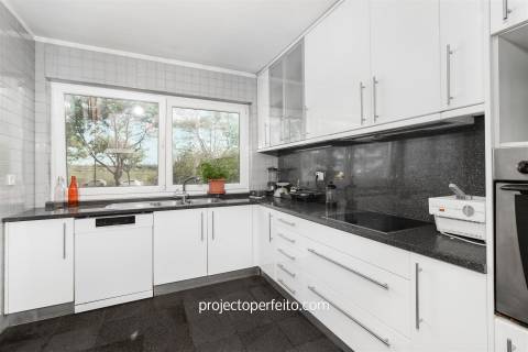 Apartamento T4 Venda em Matosinhos e Leça da Palmeira,Matosinhos