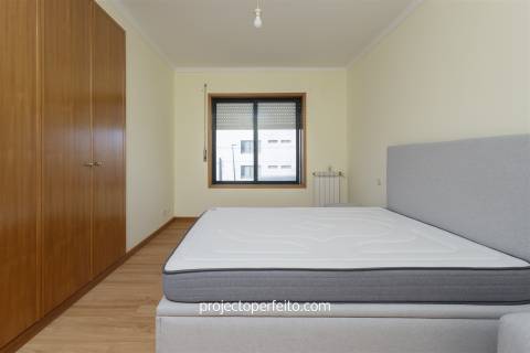 Apartamento T2 Arrendamento em São Félix da Marinha,Vila Nova de Gaia