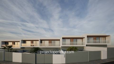 Moradia em Banda T4 Venda em São Félix da Marinha,Vila Nova de Gaia