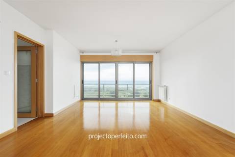 Apartamento T4 DUPLEX Venda em São Félix da Marinha,Vila Nova de Gaia