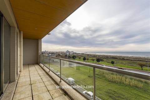 Apartamento T4 DUPLEX Venda em São Félix da Marinha,Vila Nova de Gaia
