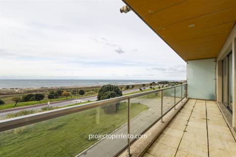 Apartamento T4 DUPLEX Venda em São Félix da Marinha,Vila Nova de Gaia