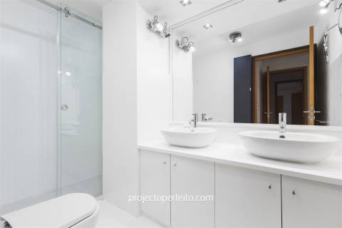 Apartamento T4 DUPLEX Venda em São Félix da Marinha,Vila Nova de Gaia