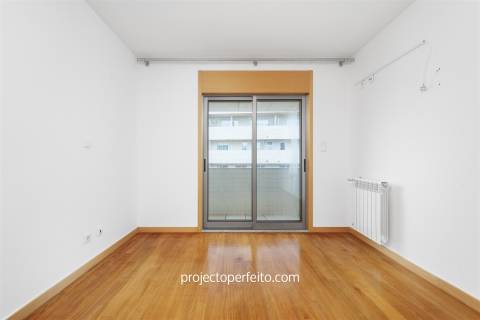 Apartamento T4 DUPLEX Venda em São Félix da Marinha,Vila Nova de Gaia