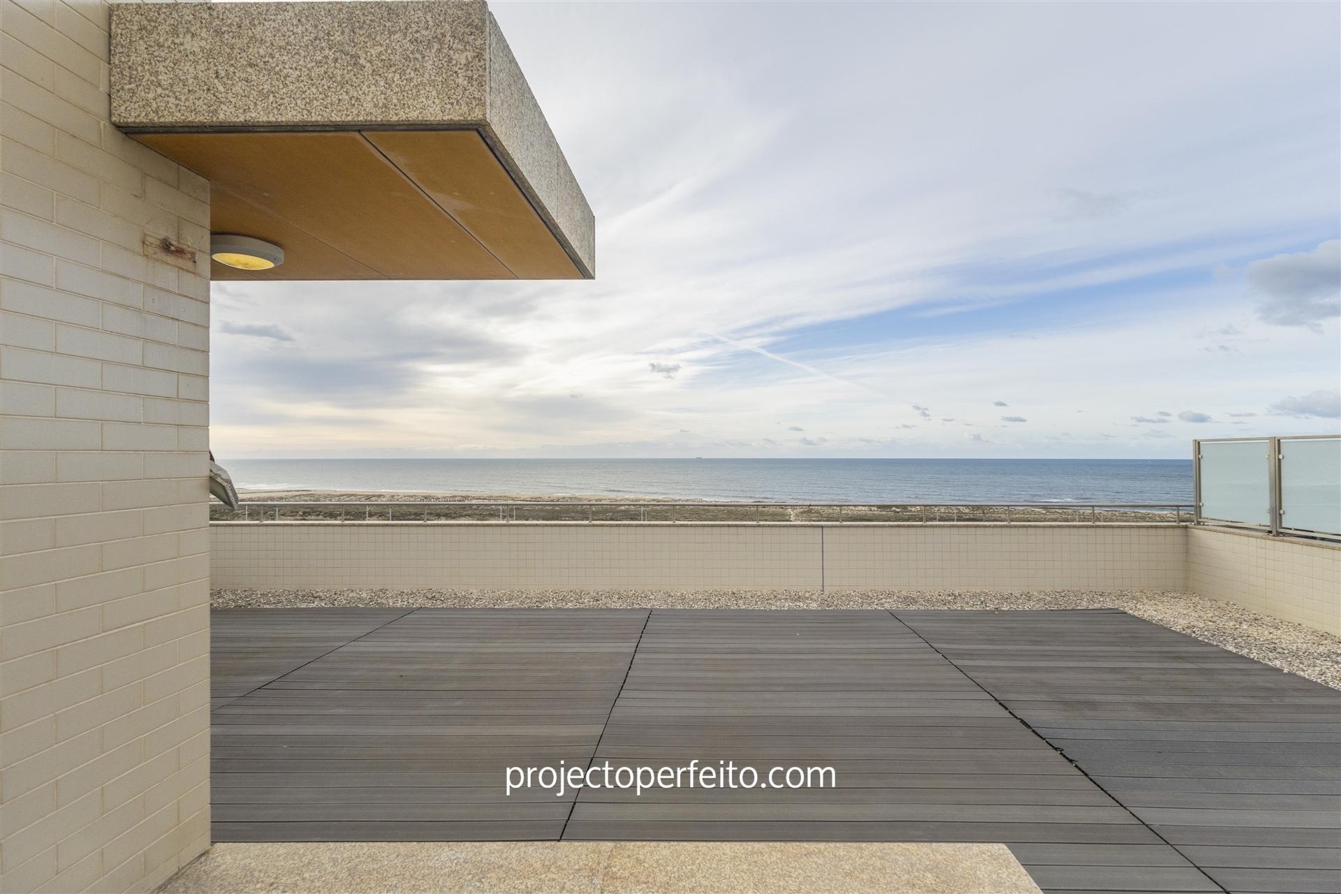 Apartamento T4 DUPLEX Venda em São Félix da Marinha,Vila Nova de Gaia