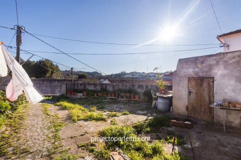 Conjunto de 10 casas para venda em Silvalde, à entrada da cidade de Espinho.