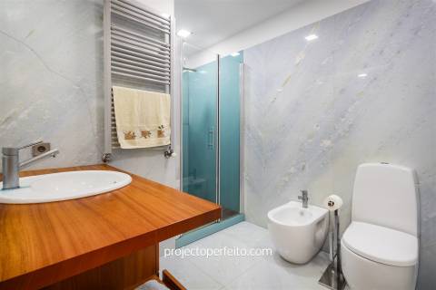 Moradia Geminada T4+1 Venda em Arcozelo,Vila Nova de Gaia