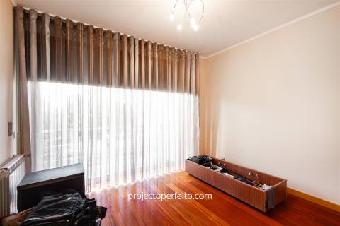 Moradia Geminada T4+1 Venda em Arcozelo,Vila Nova de Gaia