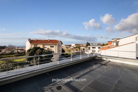 Moradia Geminada T4+1 Venda em Arcozelo,Vila Nova de Gaia