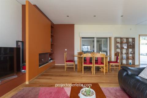 Moradia Isolada T4+1 Venda em São Félix da Marinha,Vila Nova de Gaia