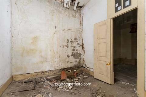 Moradia para Restaurar T4 Venda em Espinho,Espinho