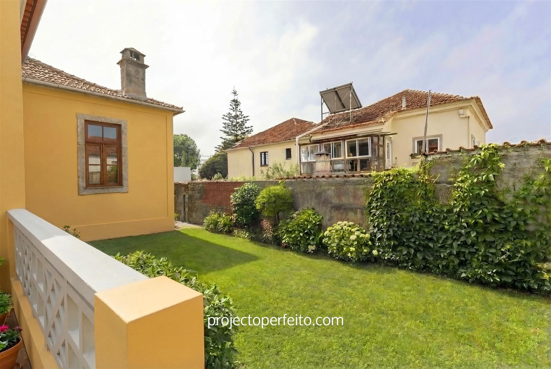 Moradia para Restaurar T4 Venda em Espinho,Espinho