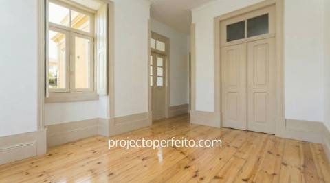 Moradia para Restaurar T4 Venda em Espinho,Espinho