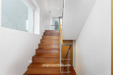 Moradia T3 em Condomínio Fechado com piscina