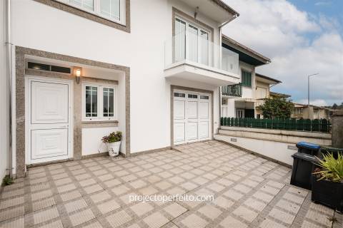 Moradia em Banda T3 Venda em São João da Madeira,São João da Madeira