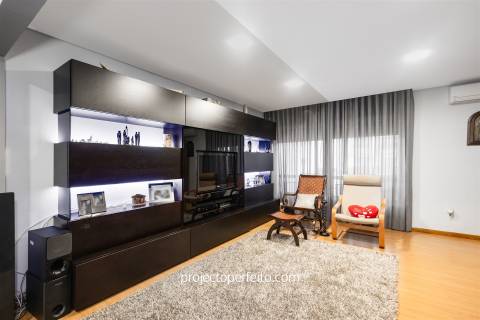 Moradia em Banda T3+1 Venda em Rio Meão,Santa Maria da Feira