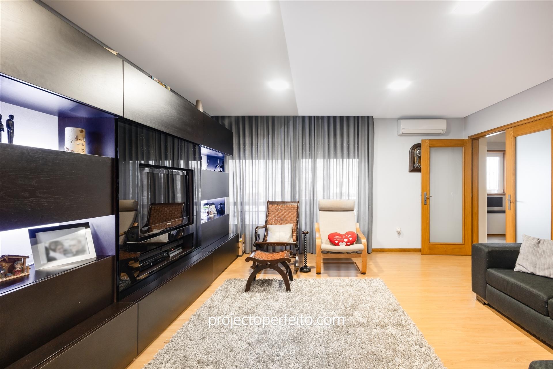 Moradia em Banda T3+1 Venda em Rio Meão,Santa Maria da Feira