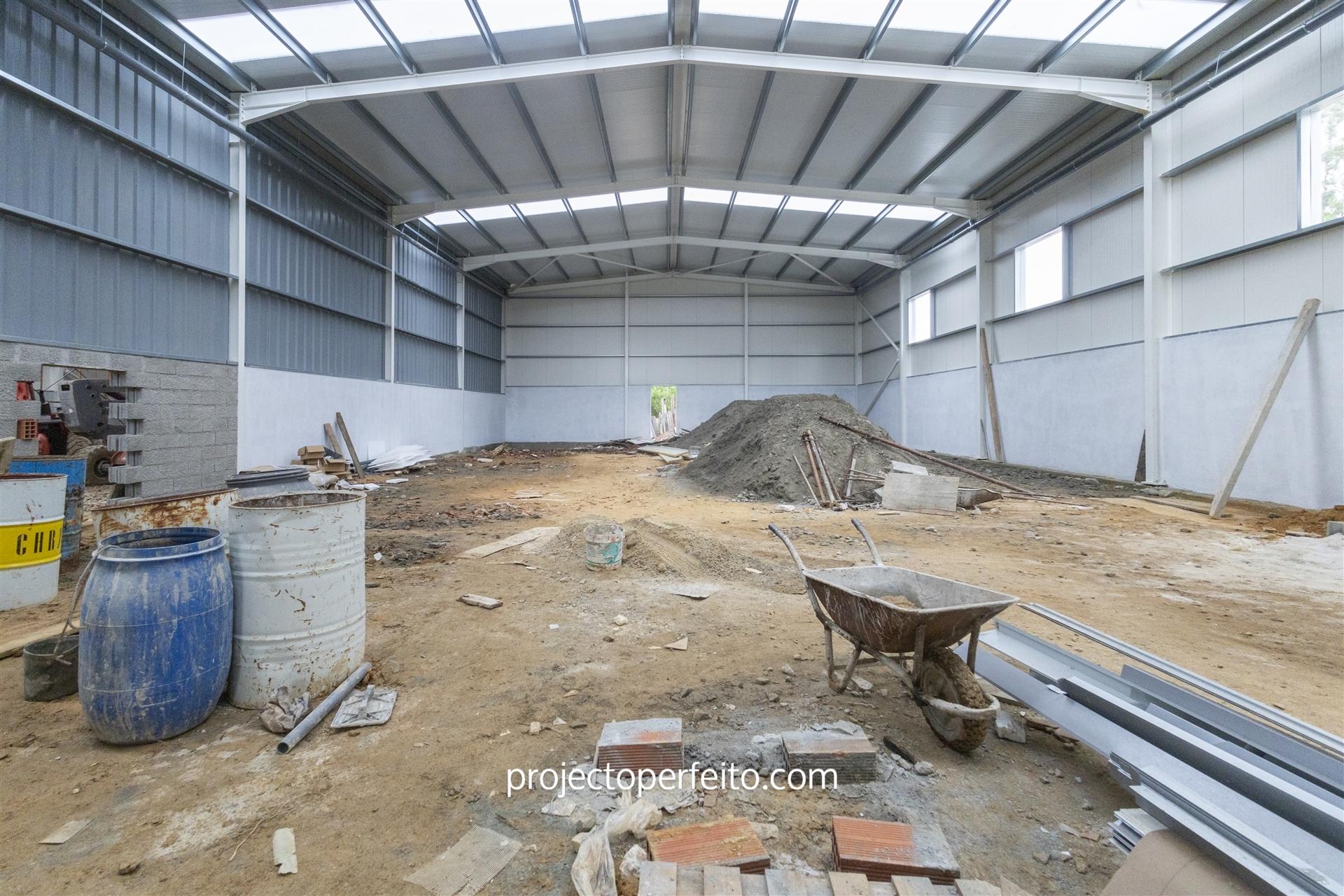 Armazém  Venda em Grijó e Sermonde,Vila Nova de Gaia