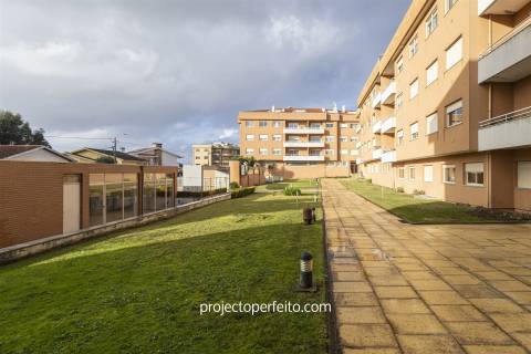 Apartamento T3 DUPLEX Arrendamento em São Félix da Marinha,Vila Nova de Gaia