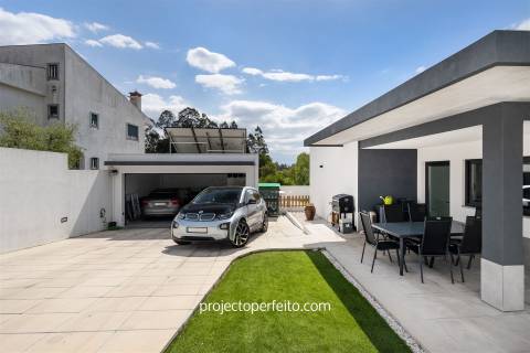 Moradia T3+1 Venda em Santa Maria da Feira, Travanca, Sanfins e Espargo,Santa Maria da Feira