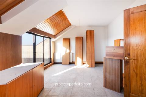 Apartamento T5 DUPLEX Venda em Santa Marinha e São Pedro da Afurada,Vila Nova de Gaia