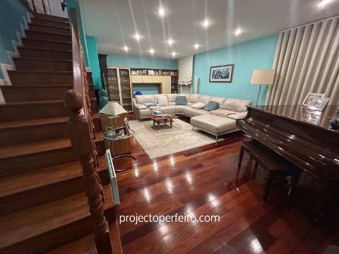 Moradia Isolada T4 Venda em Anta e Guetim,Espinho