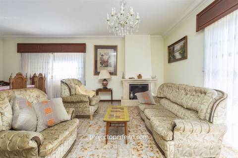 Moradia Isolada T4 Venda em Nogueira da Regedoura,Santa Maria da Feira